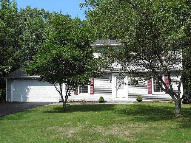 1st image of 748 Eastwood Cir