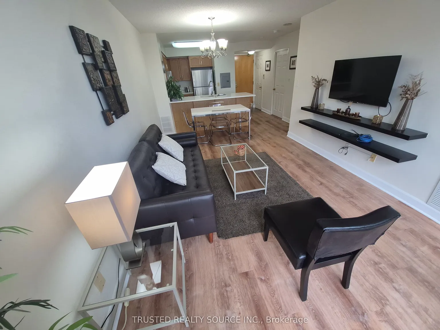 2 bed, $3,100 — Photo 2