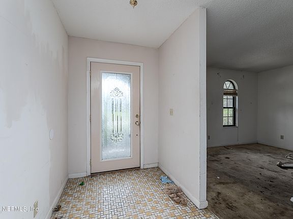 5th image of 11516 CRICKET Court