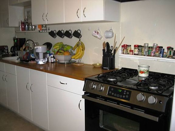 3rd image of 2021 8th St APT A
