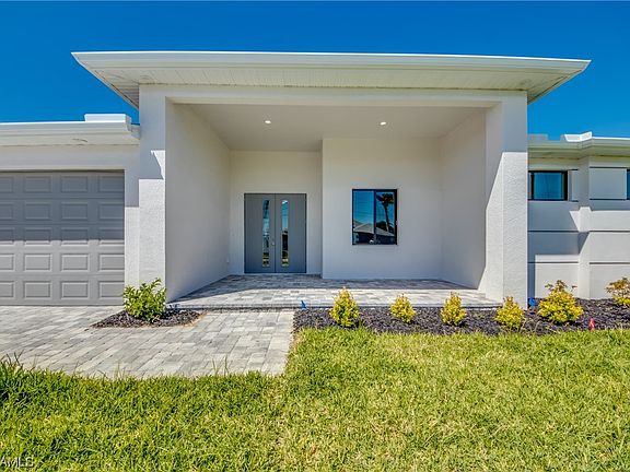 3rd image of 2019 SW 28th Lane Cpe