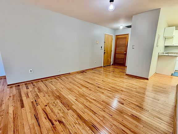 4th image of 259 Washington Ave APT 2