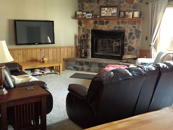 3rd image of 2510 Blueberry Ln