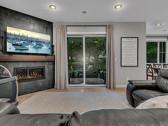 3rd image of 324 Martinson Blvd