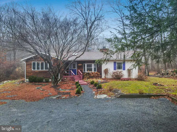 2855 Route 715, Henryville, PA 18332