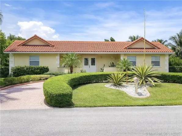 5701 SW 136th St, Pinecrest, FL 33156