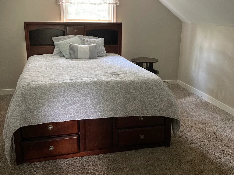 215 Ridge Ave — Photo 12