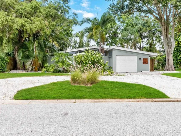 2277 Sunnyside Ln, Sarasota, FL 34239