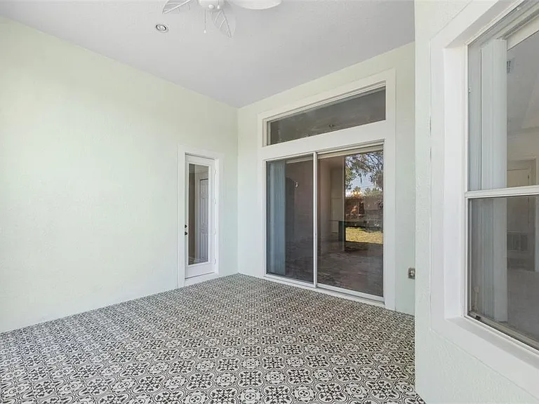 13121 Zori Ln — Photo 33