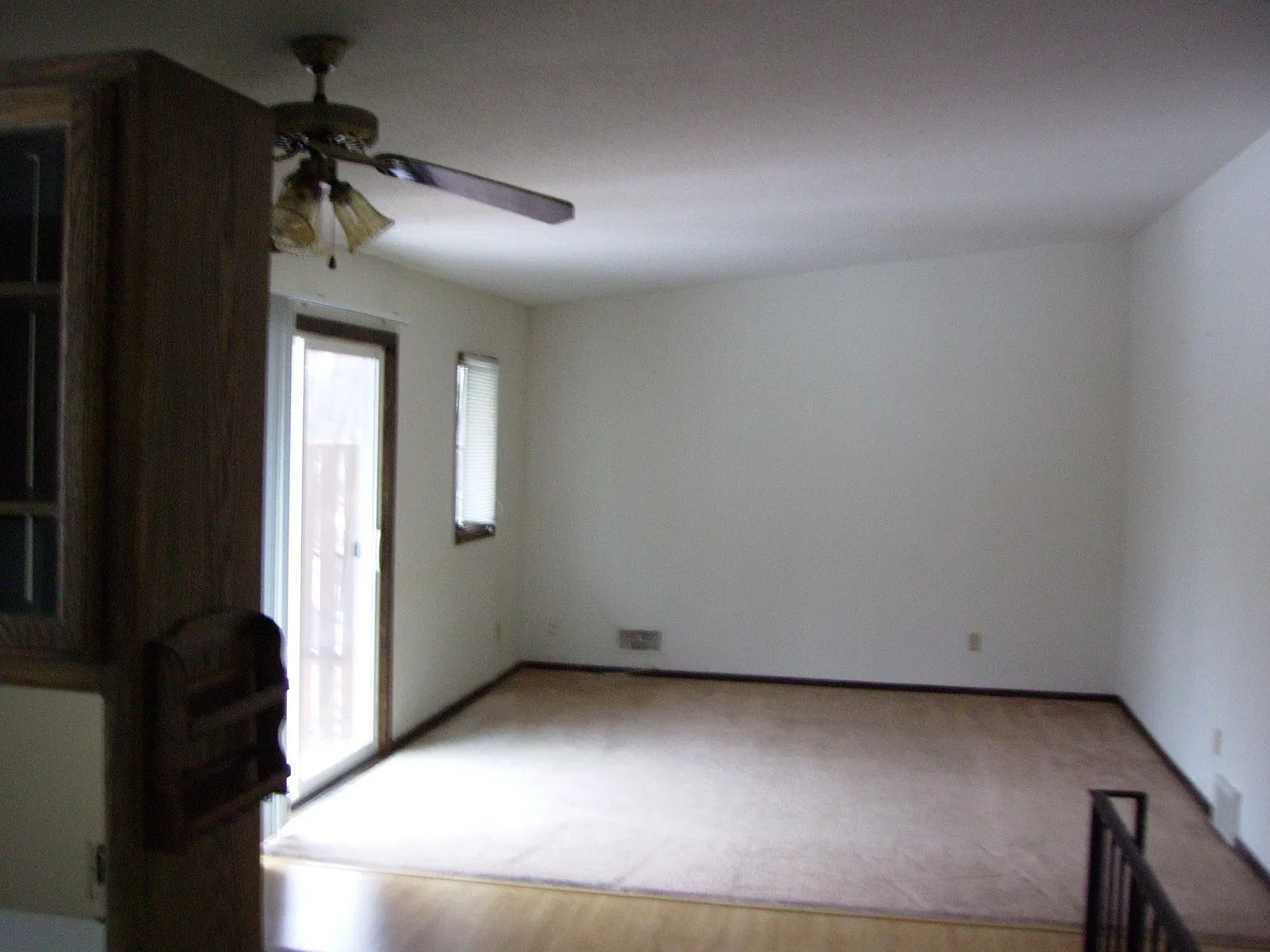 3 bed, 1.5 bath, 1900 sqft, $2,195 — Photo 3