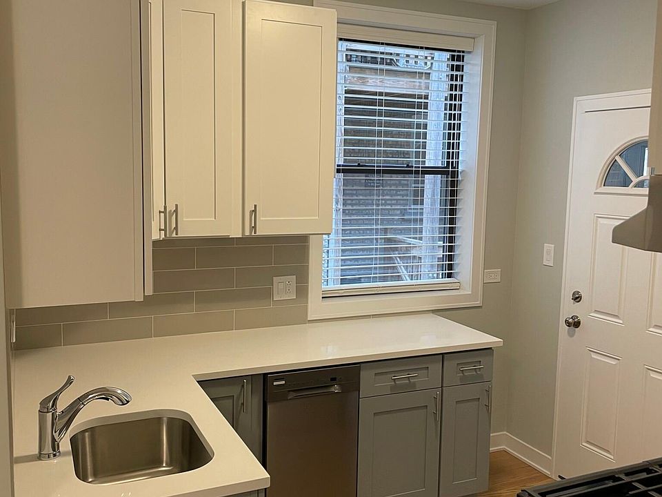 1st image of 5049 N Damen Ave #1