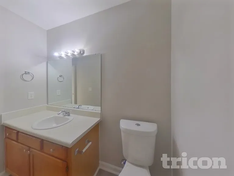 173 Burma Rd — Photo 10