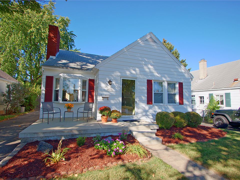 1st image of 425 Rockhill Ave