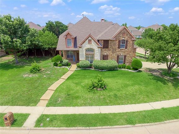 2nd image of 305 Greenfield Dr