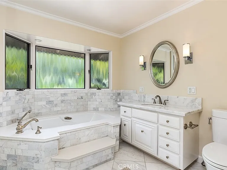 850 Chula Vista Ave — Photo 25