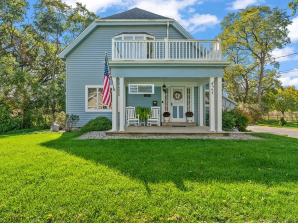 421 W Joliet St, Crown Point, IN 46307