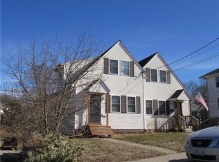 23 Pond St, Westerly, RI 02891
