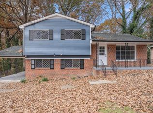 792 Magna Carta Dr NW, Atlanta, GA 30318