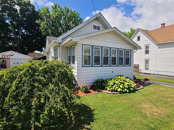 2nd image of 10 Newton St
