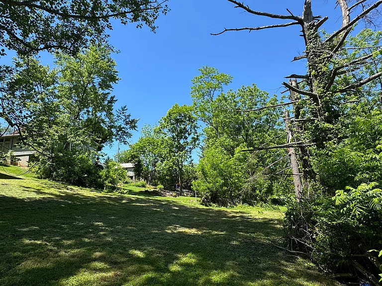 1316 Pleasant Valley Rd — Photo 35