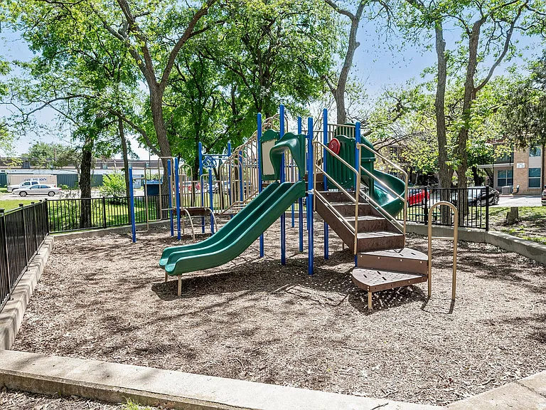 7960 Hunnicut Rd #1101 — Photo 23