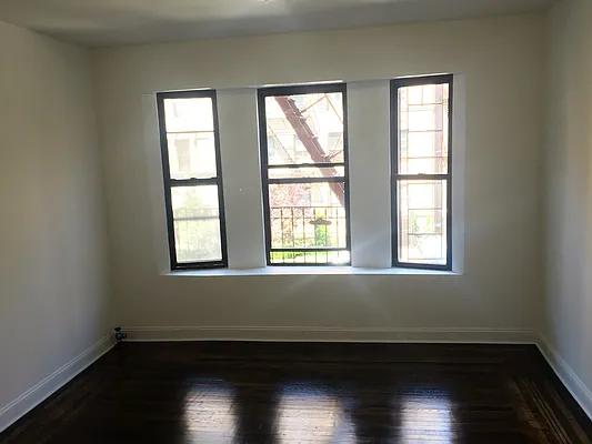 Rented by HFF Realty LLC | media 36