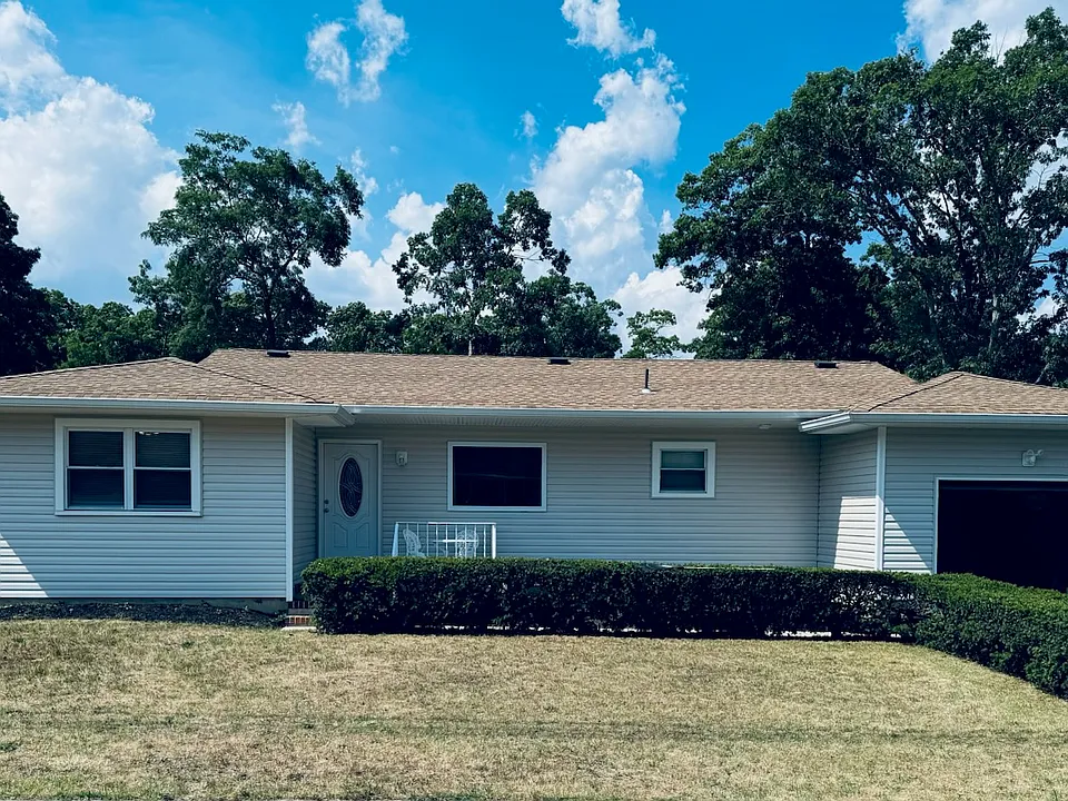 1952 Ravenwood Dr