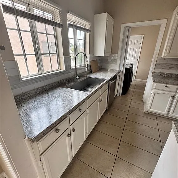 1046 S Citrus Ave — Photo 27