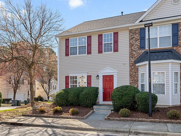 2nd image of 101 Graystar Rd