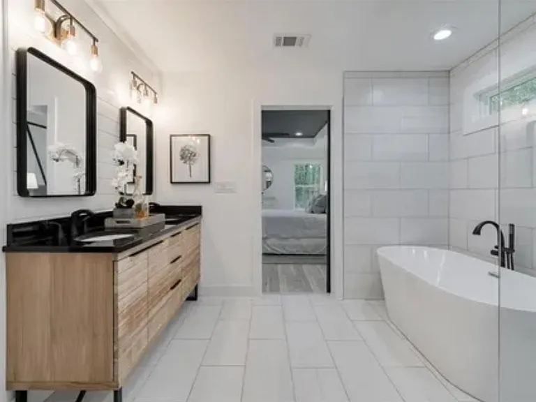 2710 Loghaven Dr NW — Photo 6