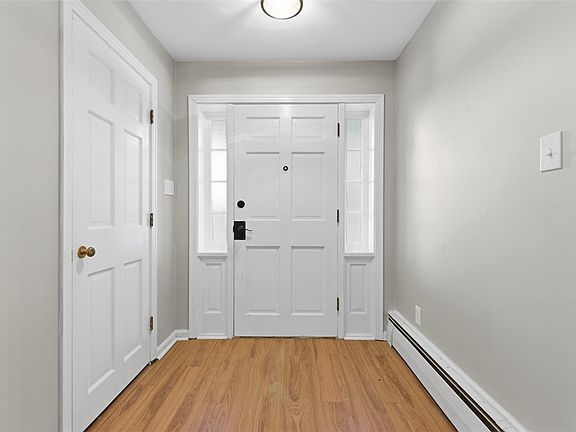 4th image of 3068 Mintwood Dr