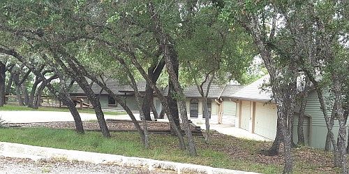3rd image of 408 S Cowal Dr
