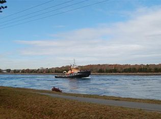 39 Ships Way #39, Buzzards Bay, MA 02532