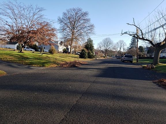 4th image of 1311-13 Belleview Ave