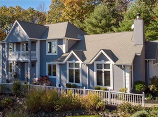 28 Woodfield Rd, Pomona, NY 10970