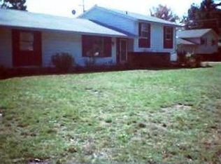 6740 Canterbury Dr, Madison, OH 44057
