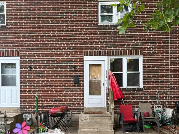 573 Snowden Rd, Upper Darby, PA 19082