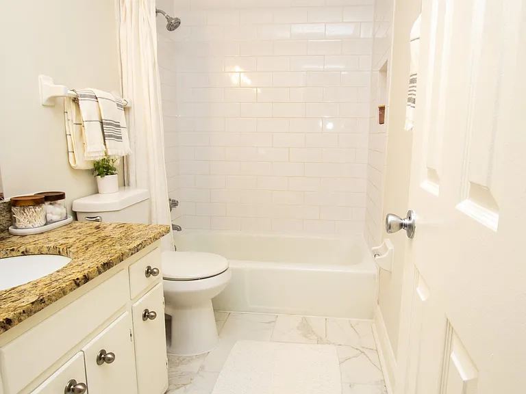 3315 Fairmont Dr #11 — Photo 8