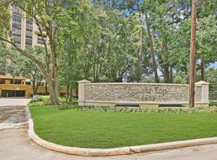 14655 Champion Forest Dr APT 805, Houston, TX 77069