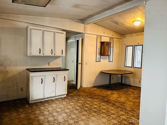 5th image of 691-165 Lassen Way