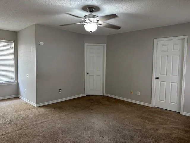 2719 Rosebud Dr — Photo 9