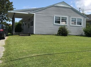 608 Broad St, Swansboro, NC 28584