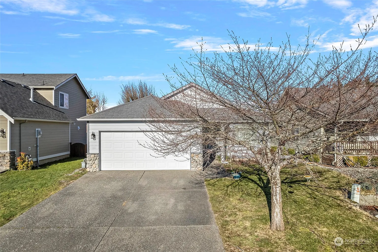 4015 Ava Lane photo 1