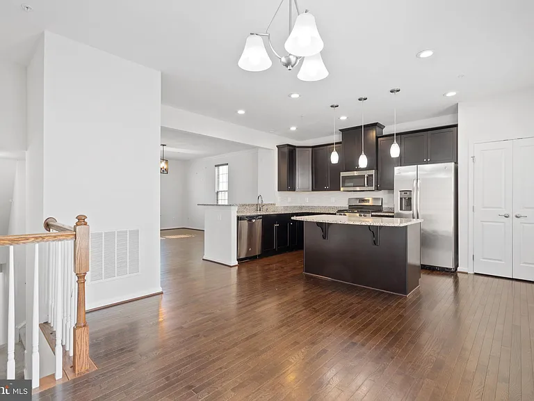 6252 Alexa St — Photo 12