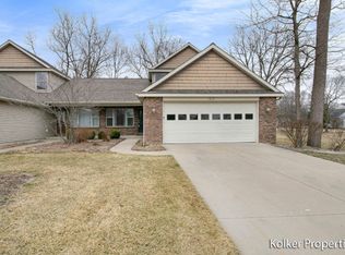 913 Clark St, Lowell, MI 49331