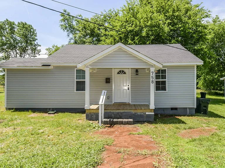 758 Tigler Ct — Photo 3