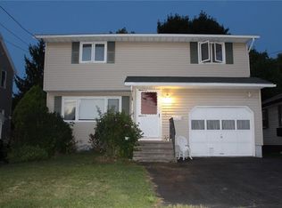 314 Roxford Rd N, Syracuse, NY 13208