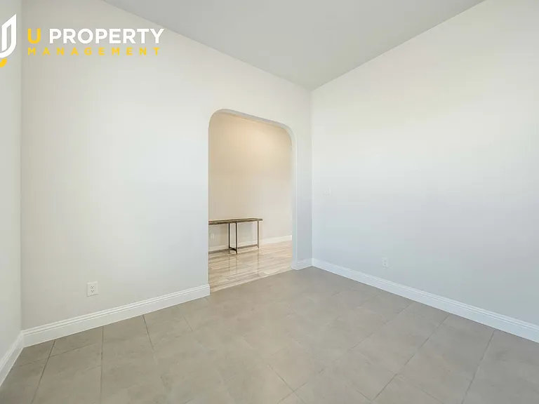 3902 Aventino Ct — Photo 4