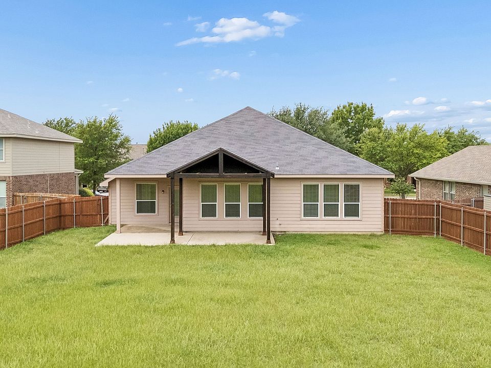 1st image of 1209 Stone Ln