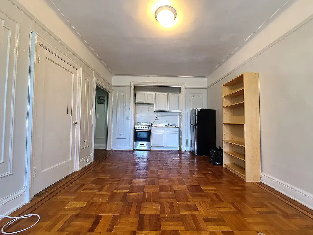 354 Ocean Avenue A8